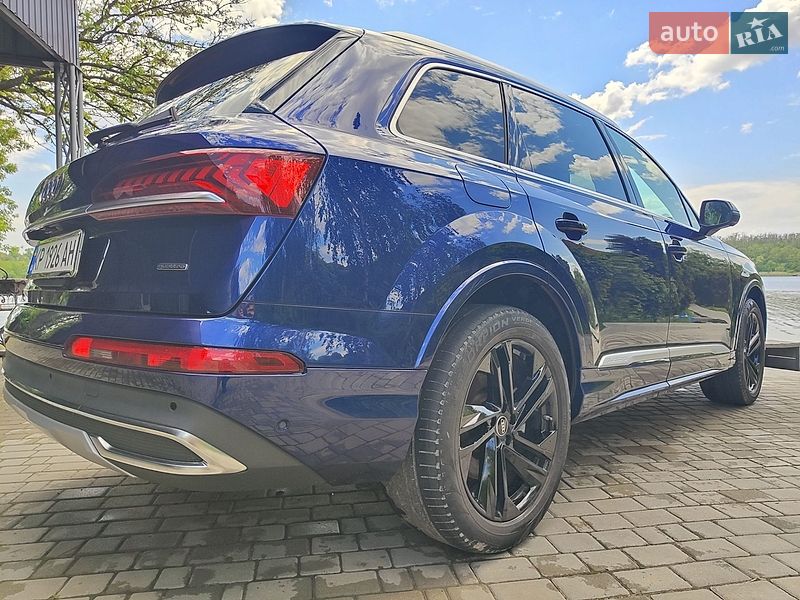 Внедорожник / Кроссовер Audi Q7 2022 в Запорожье