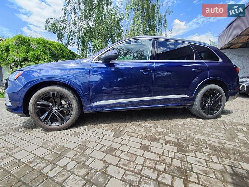 Внедорожник / Кроссовер Audi Q7 2022 в Запорожье