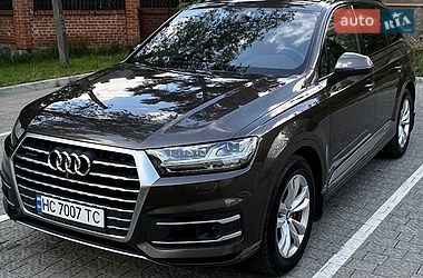 Позашляховик / Кросовер Audi Q7 2017 в Львові