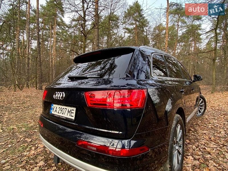 Внедорожник / Кроссовер Audi Q7 2017 в Киеве