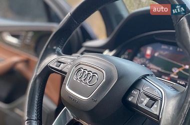 Внедорожник / Кроссовер Audi Q7 2017 в Киеве