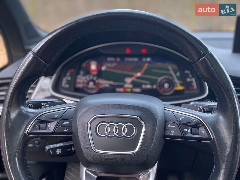 Внедорожник / Кроссовер Audi Q7 2017 в Киеве