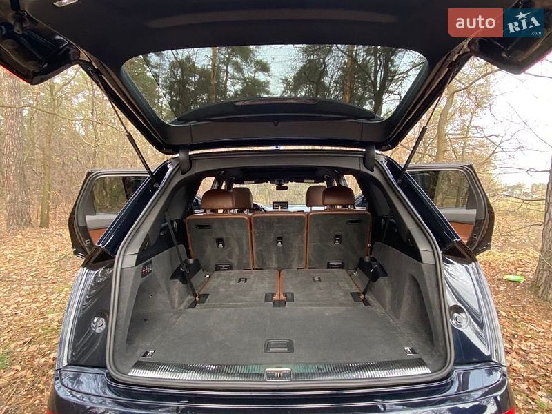 Внедорожник / Кроссовер Audi Q7 2017 в Киеве