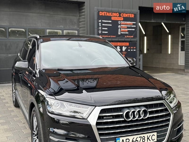 Внедорожник / Кроссовер Audi Q7 2015 в Запорожье