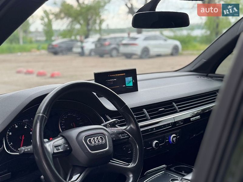 Внедорожник / Кроссовер Audi Q7 2015 в Запорожье