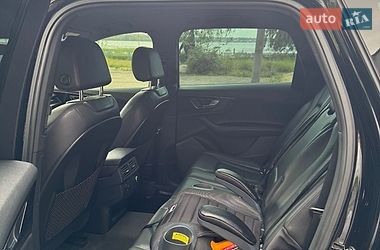 Позашляховик / Кросовер Audi Q7 2015 в Запоріжжі
