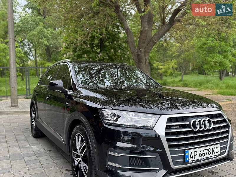Внедорожник / Кроссовер Audi Q7 2015 в Запорожье