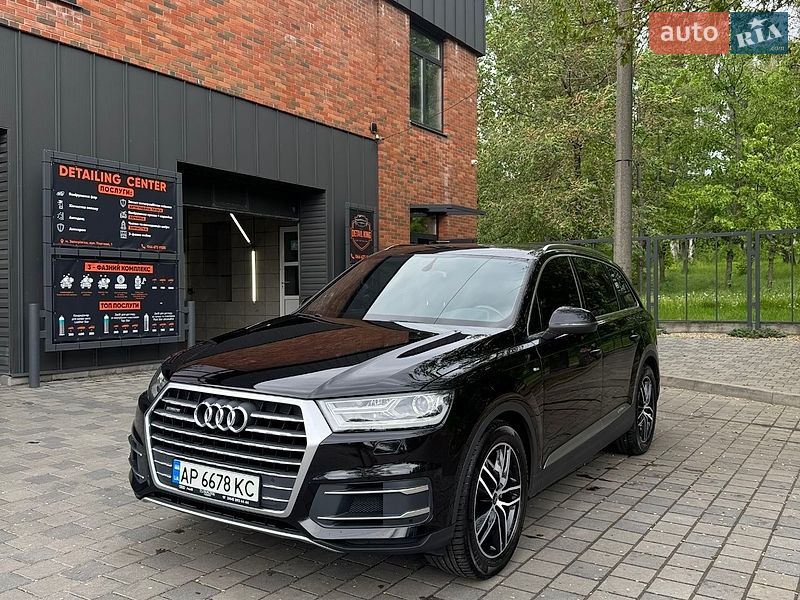 Позашляховик / Кросовер Audi Q7 2015 в Запоріжжі