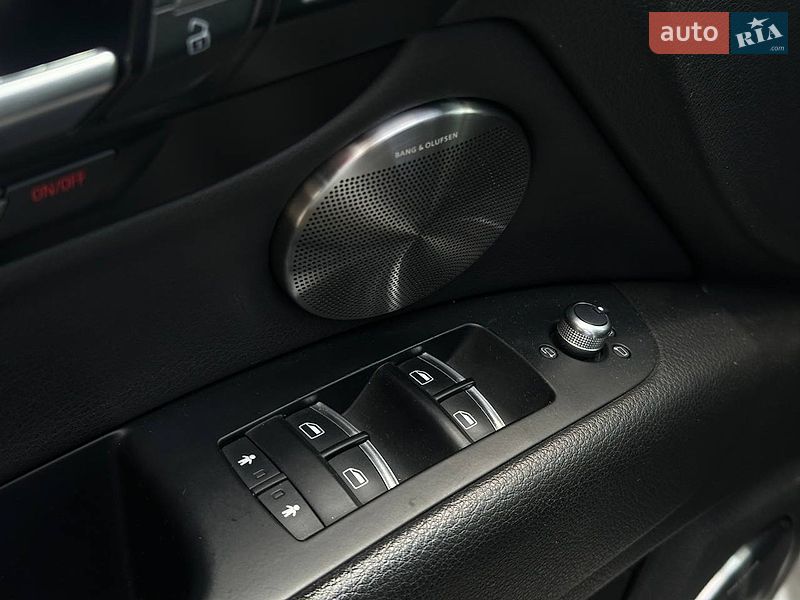 Позашляховик / Кросовер Audi Q7 2013 в Києві