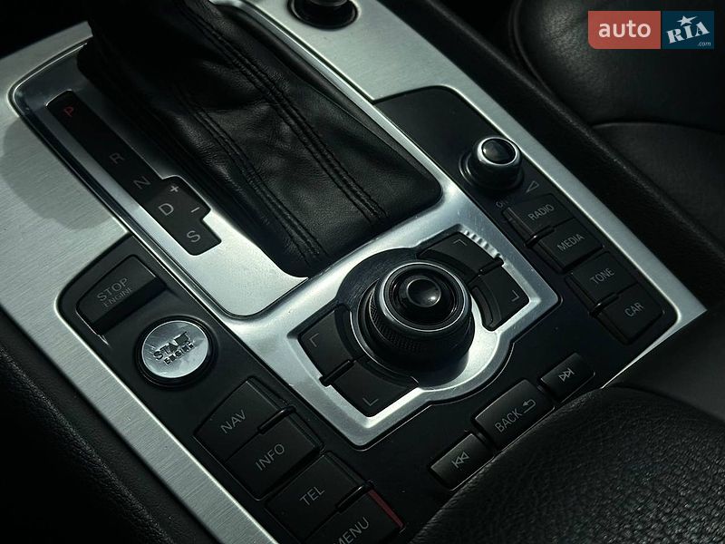 Позашляховик / Кросовер Audi Q7 2013 в Києві