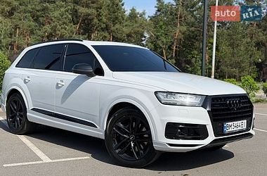 Внедорожник / Кроссовер Audi Q7 2016 в Киеве