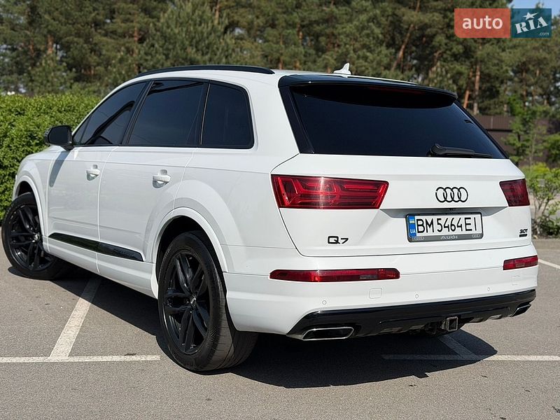 Внедорожник / Кроссовер Audi Q7 2016 в Киеве