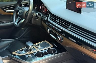 Внедорожник / Кроссовер Audi Q7 2016 в Киеве