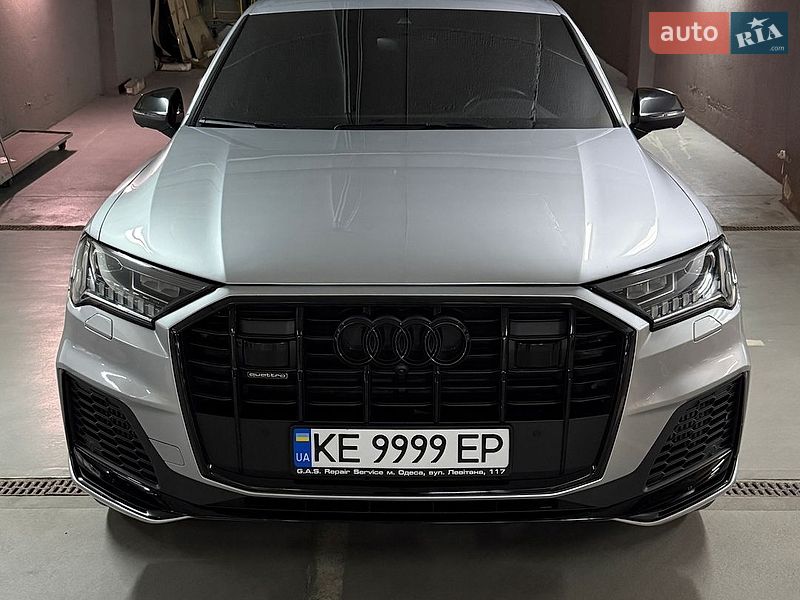 Позашляховик / Кросовер Audi Q7 2022 в Дніпрі