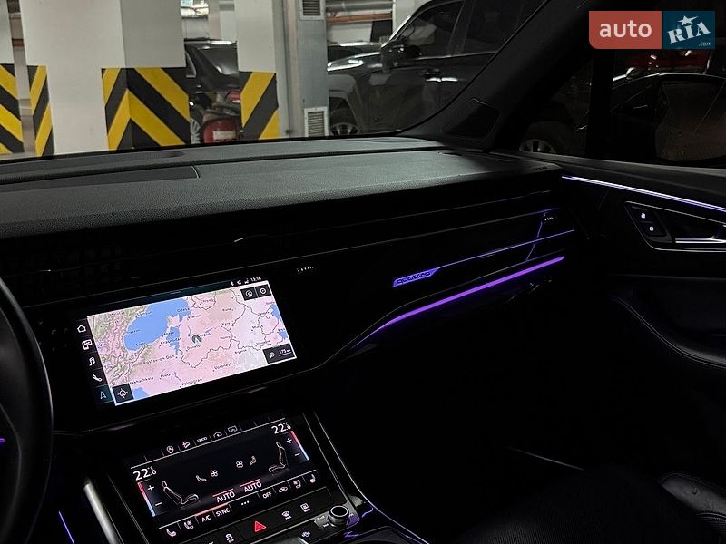Позашляховик / Кросовер Audi Q7 2022 в Дніпрі