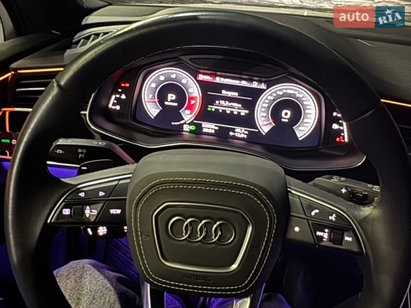 Позашляховик / Кросовер Audi Q7 2020 в Києві