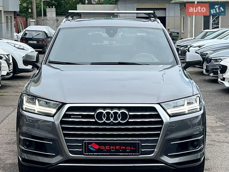 Позашляховик / Кросовер Audi Q7 2017 в Одесі