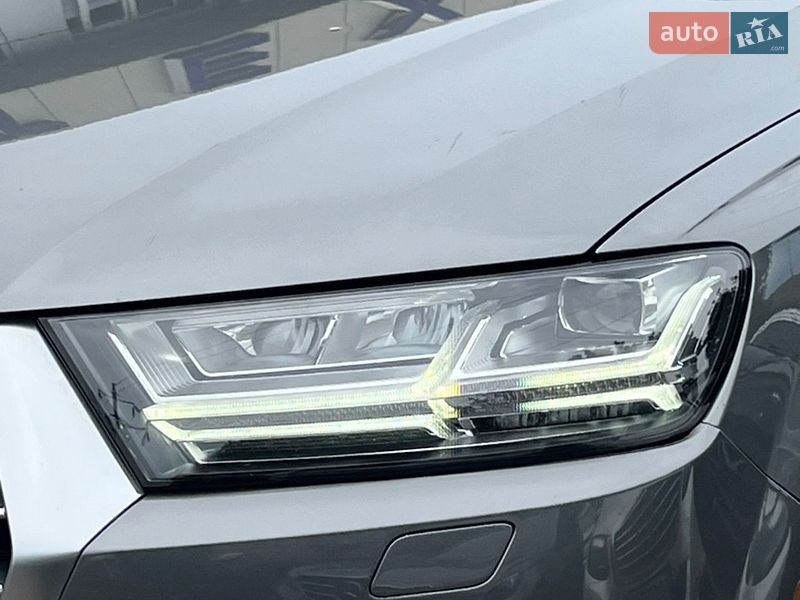 Позашляховик / Кросовер Audi Q7 2017 в Одесі