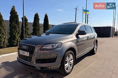 Позашляховик / Кросовер Audi Q7 2011 в Києві