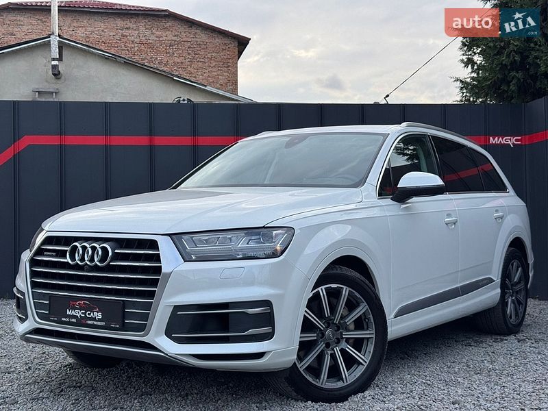 Внедорожник / Кроссовер Audi Q7 2016 в Луцке