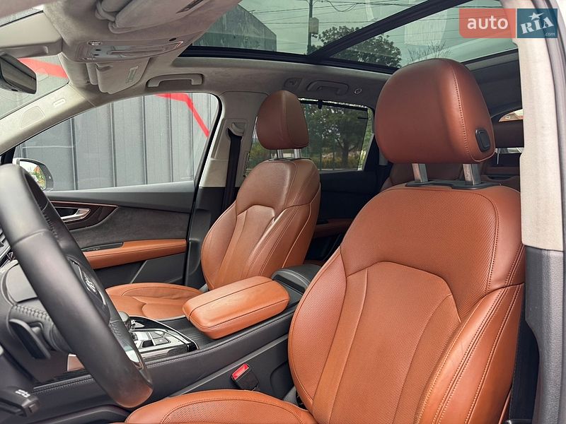 Внедорожник / Кроссовер Audi Q7 2016 в Луцке