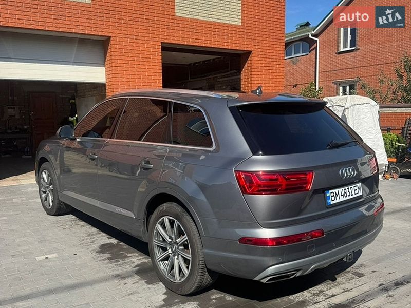 Позашляховик / Кросовер Audi Q7 2016 в Сумах