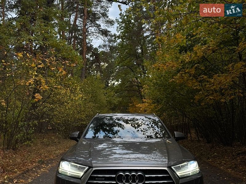 Позашляховик / Кросовер Audi Q7 2016 в Сумах