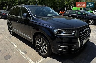Позашляховик / Кросовер Audi Q7 2016 в Дніпрі