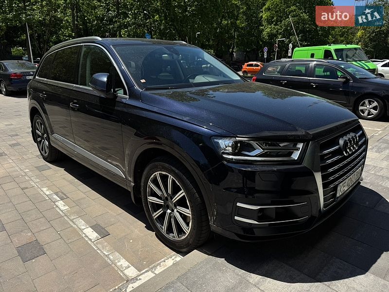 Позашляховик / Кросовер Audi Q7 2016 в Дніпрі