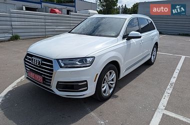 Позашляховик / Кросовер Audi Q7 2018 в Рівному