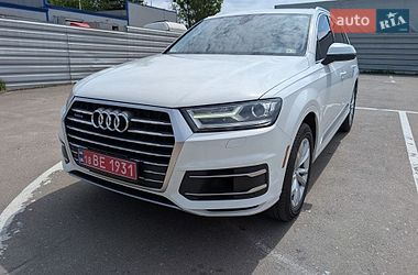 Позашляховик / Кросовер Audi Q7 2018 в Рівному