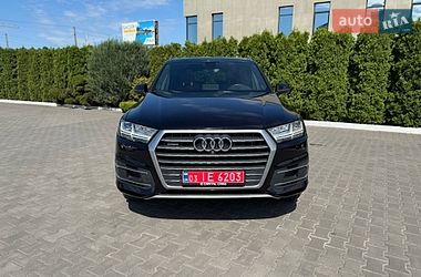 Позашляховик / Кросовер Audi Q7 2018 в Луцьку