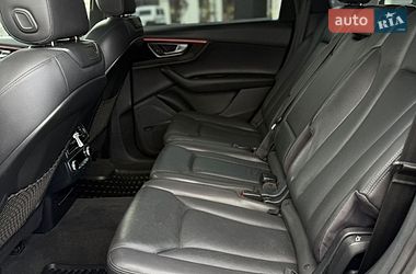 Внедорожник / Кроссовер Audi Q7 2016 в Ровно