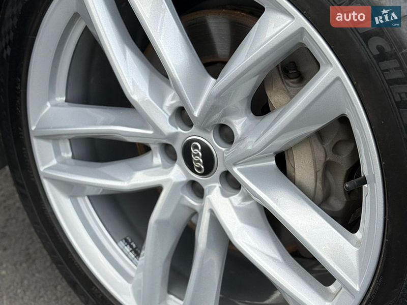 Внедорожник / Кроссовер Audi Q7 2016 в Ровно