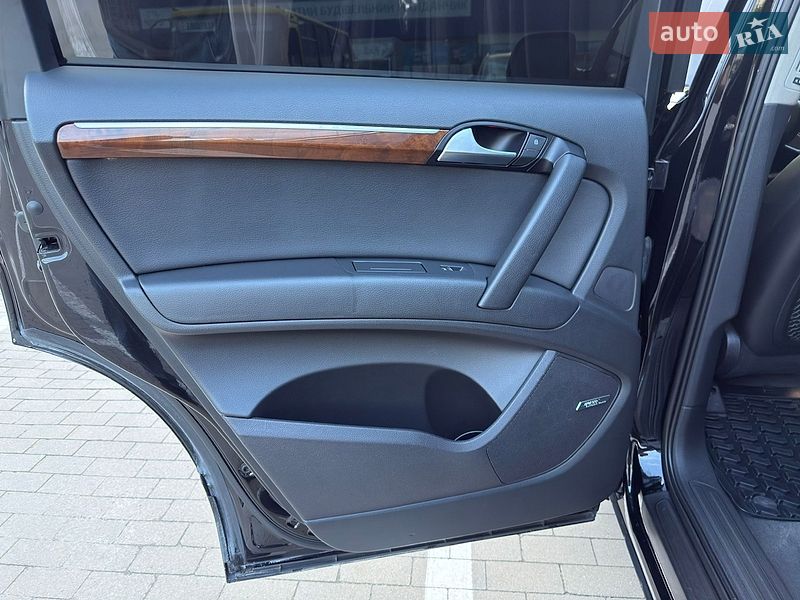 Внедорожник / Кроссовер Audi Q7 2014 в Броварах