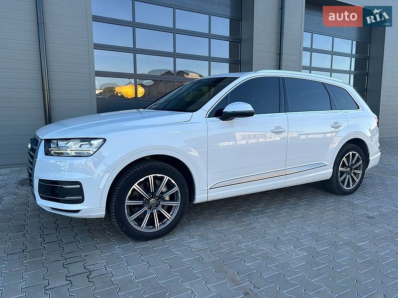 Внедорожник / Кроссовер Audi Q7 2016 в Сарнах