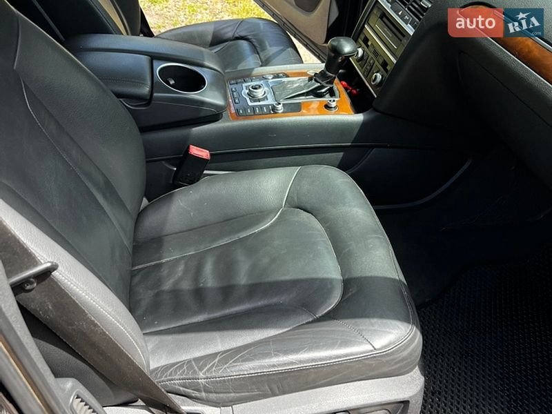 Внедорожник / Кроссовер Audi Q7 2013 в Снигиревке