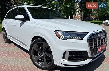 Внедорожник / Кроссовер Audi Q7 2020 в Сумах
