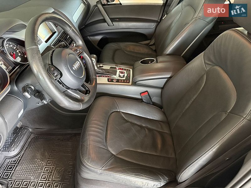 Позашляховик / Кросовер Audi Q7 2012 в Києві