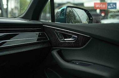 Внедорожник / Кроссовер Audi Q7 2020 в Черновцах