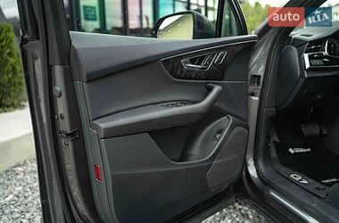 Внедорожник / Кроссовер Audi Q7 2020 в Черновцах