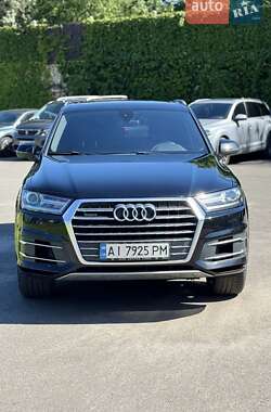 Позашляховик / Кросовер Audi Q7 2015 в Вишгороді