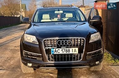 Внедорожник / Кроссовер Audi Q7 2014 в Владимире