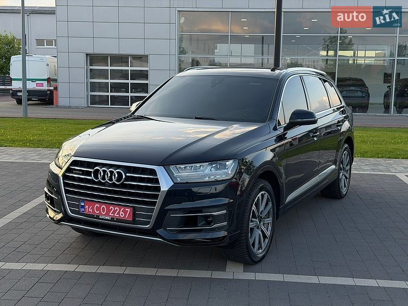 Внедорожник / Кроссовер Audi Q7 2017 в Мукачево