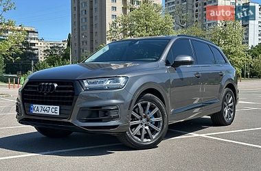 Позашляховик / Кросовер Audi Q7 2018 в Києві