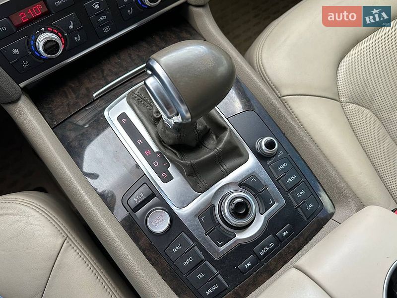 Внедорожник / Кроссовер Audi Q7 2012 в Киеве