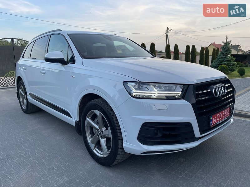 Позашляховик / Кросовер Audi Q7 2018 в Львові