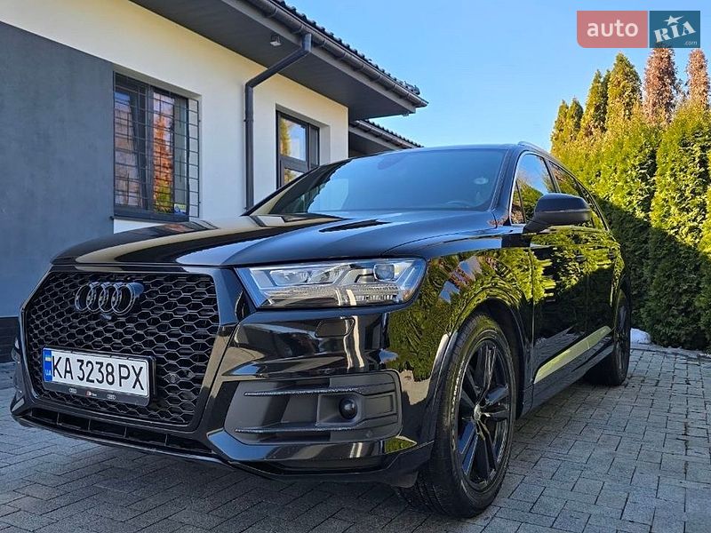 Позашляховик / Кросовер Audi Q7 2016 в Києві