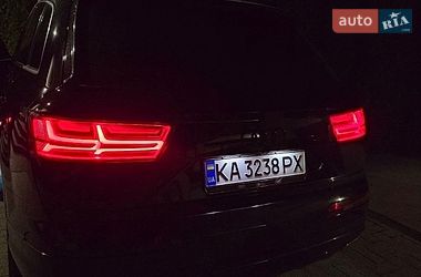 Позашляховик / Кросовер Audi Q7 2016 в Києві