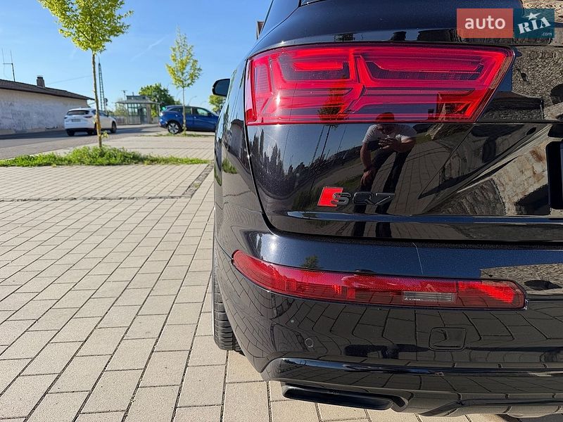 Позашляховик / Кросовер Audi Q7 2018 в Києві